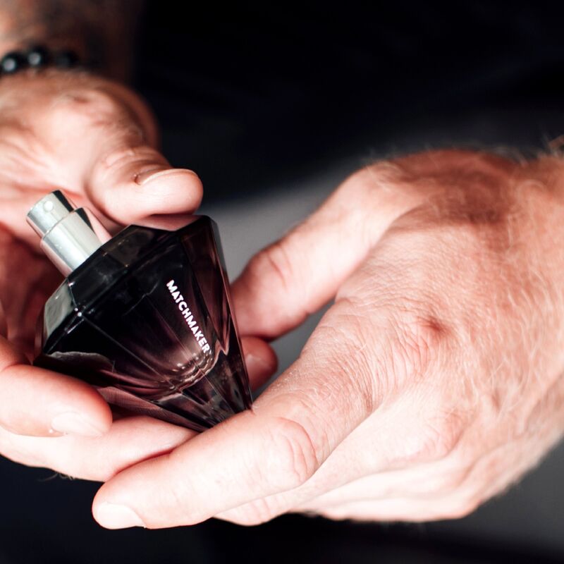 EYE OF LOVE - MATCHMAKER BLACK DIAMOND PHEROMONE PERFUME ATTRACT HER 30 ML - Imagem de 5
