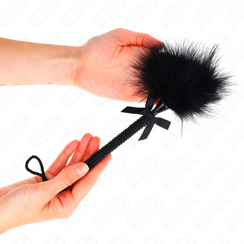 KINK - NYLON ROPE WAND WITH TICKLE FEATHERS AND BLACK BOW 25 CM - Imagem de 5