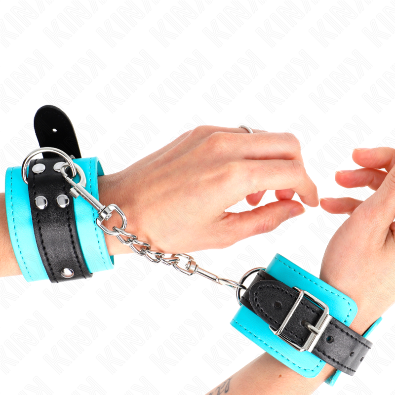 KINK - HOOK WRIST RESTRAINTS BLUE FUR LINED ADJUSTABLE 20-28 CM X 5.5 CM - Imagem de 4
