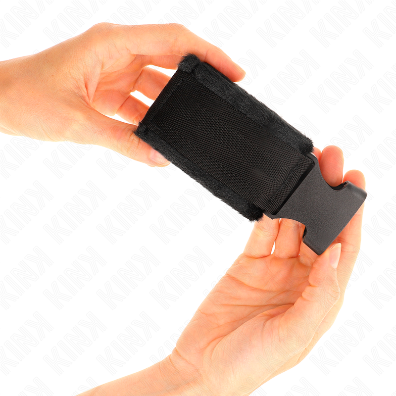 KINK - NYLON BIND HOOKLOOP WRIST RESTRAINTS RED-BLACK MODEL 1 AJDUSTABLE 25-35 CM X 6 CM - Imagem de 3