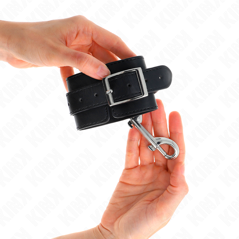 KINK - WRIST RESTRAINTS-SINGLE RIVET ROW BLACK ADJUSTABLE 17-28 CM X 5 CM - Imagem de 3