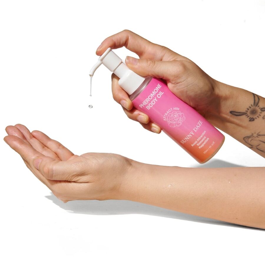 EYE OF LOVE - BLOOM BODY OIL WITH PHEROMONES SUNNY DAZE 120 ML - Imagem de 2