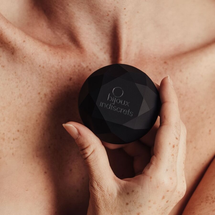 BIJOUX INDISCRETS - TWENTY ONE DIAMOND VIBRATOR LIMITED EDITION BLACK - Imagem de 5